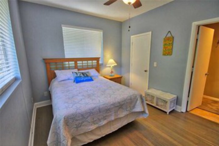 Room 32 of 45