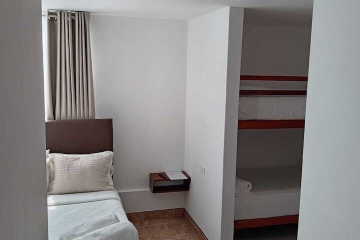 Room 9 of 35