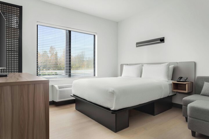 Room 15 of 40