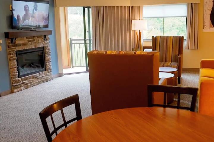 Room 35 of 111