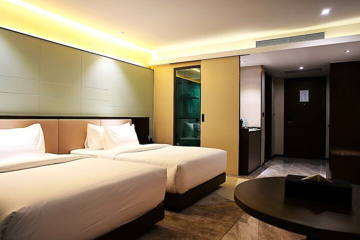 Room 78 of 313