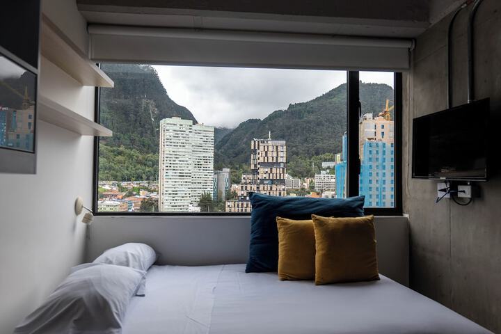 Room 47 of 108