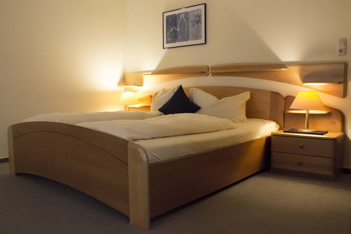 Room 3 of 23