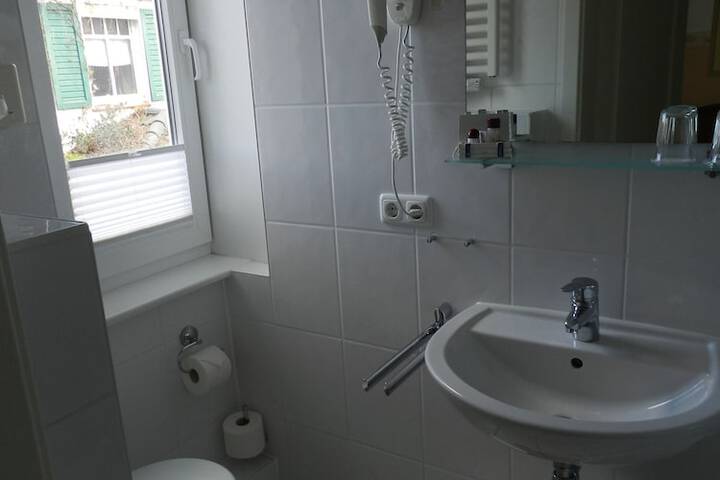 Room 16 of 59