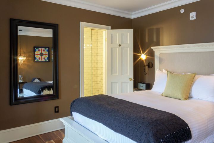 Room 16 of 29