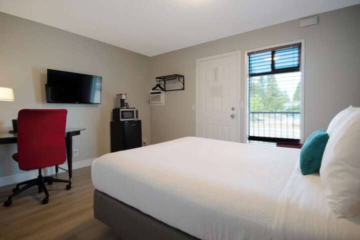 Room 13 of 35