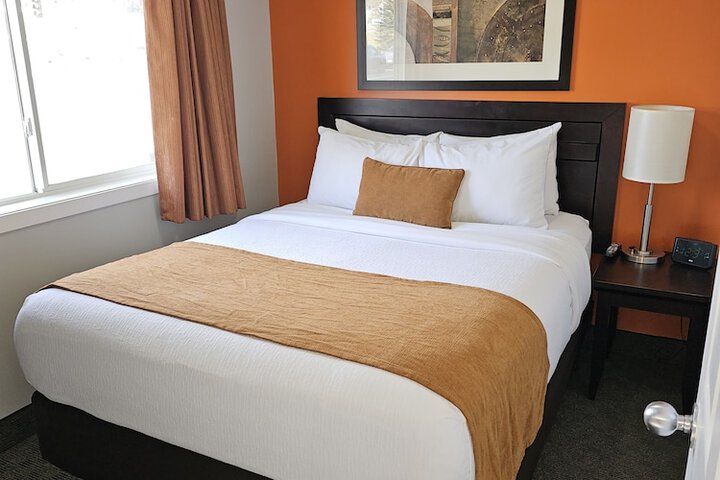 Room 8 of 49