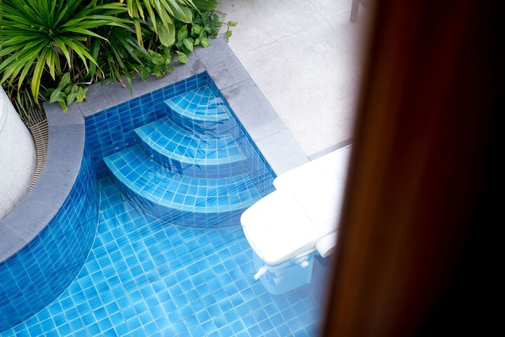 Pool 101 of 167