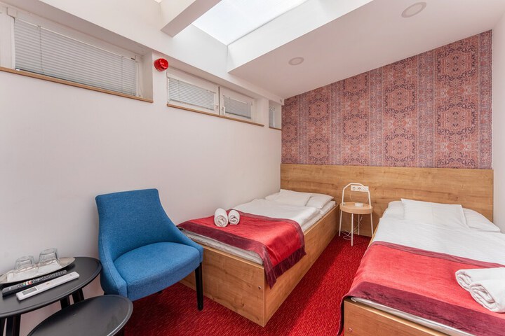 Room 75 of 82
