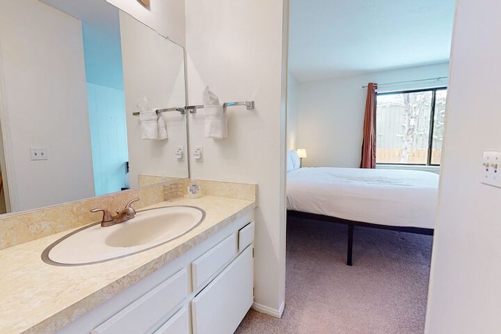Room 2 of 36