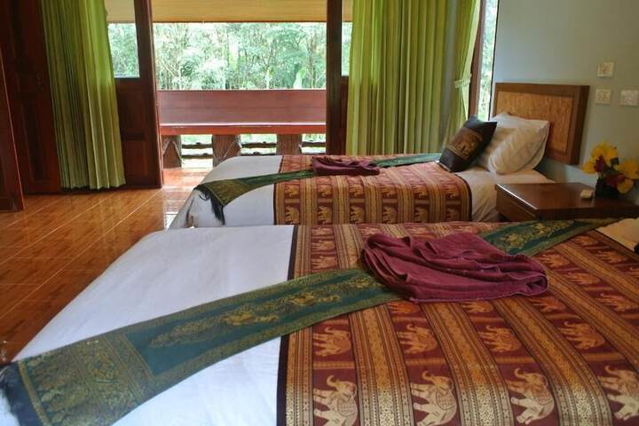 Room 21 of 82