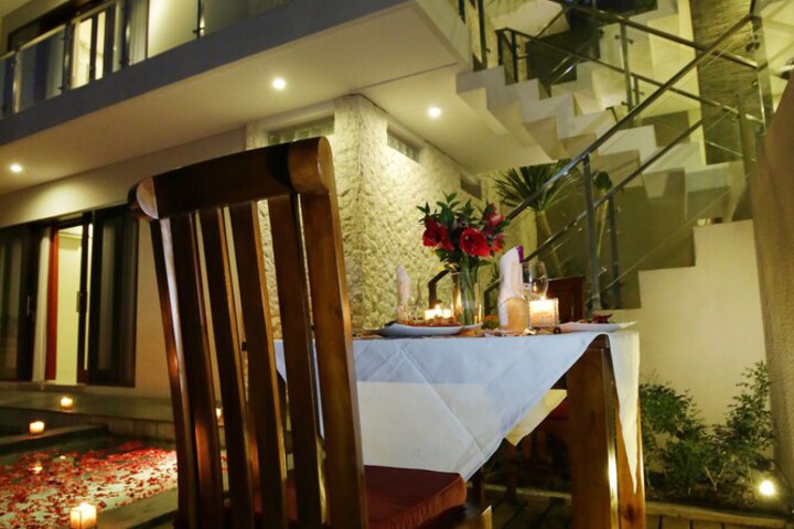 Dining Photos