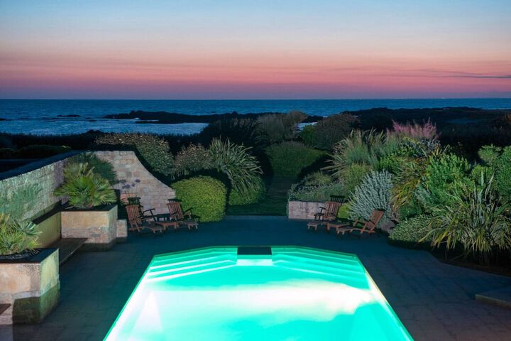 Pool 23 of 43