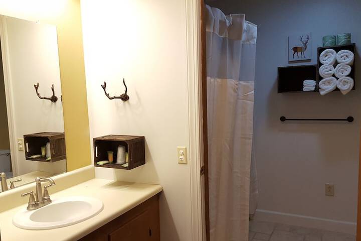 Standard 2 Queen Beds Hill View (13 of 16)