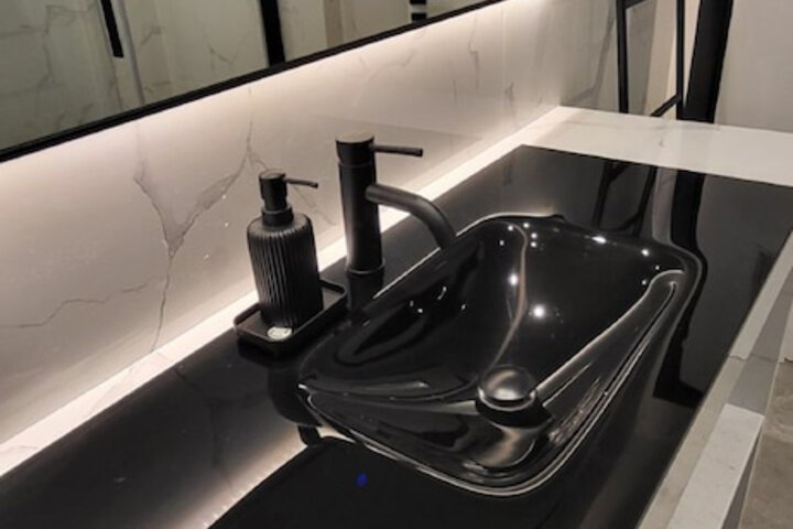 Room 35 of 43