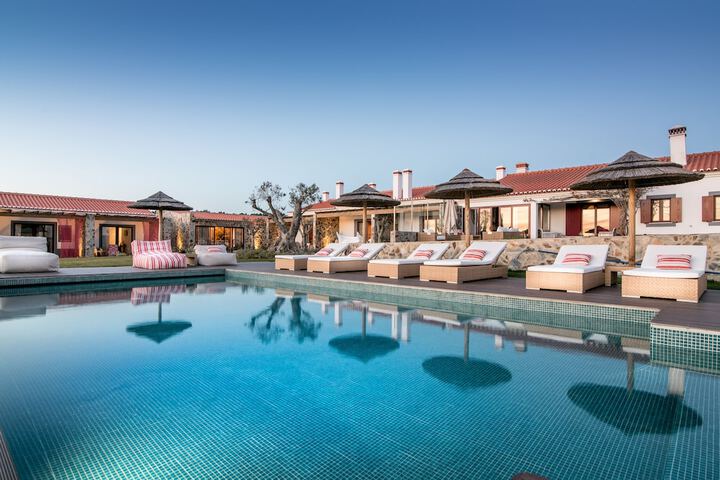 Pool 15 of 20