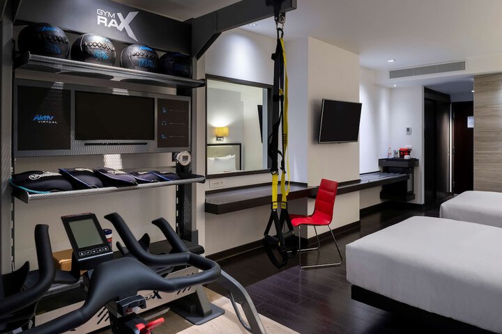 Room 20 of 115