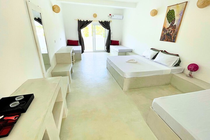 Room 14 of 97