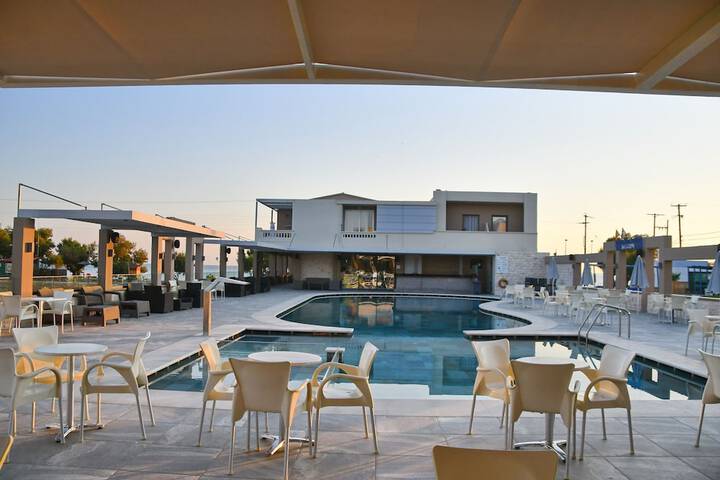 Hotel 70 of 78