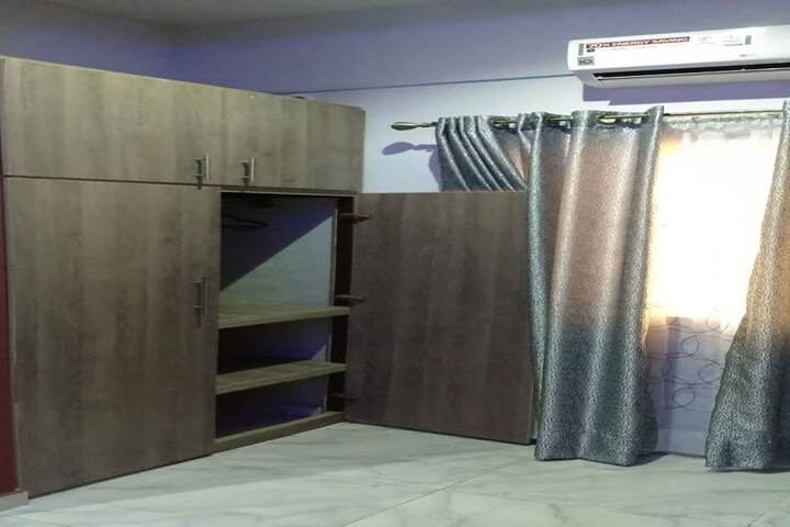 Room 29 of 63