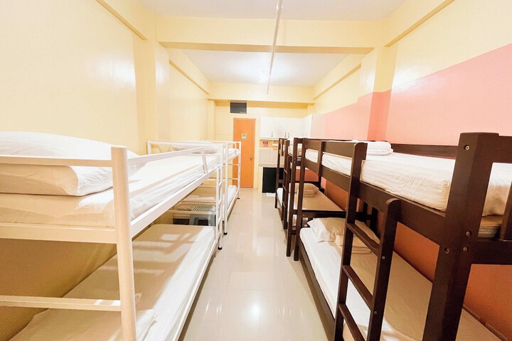 Room 17 of 70