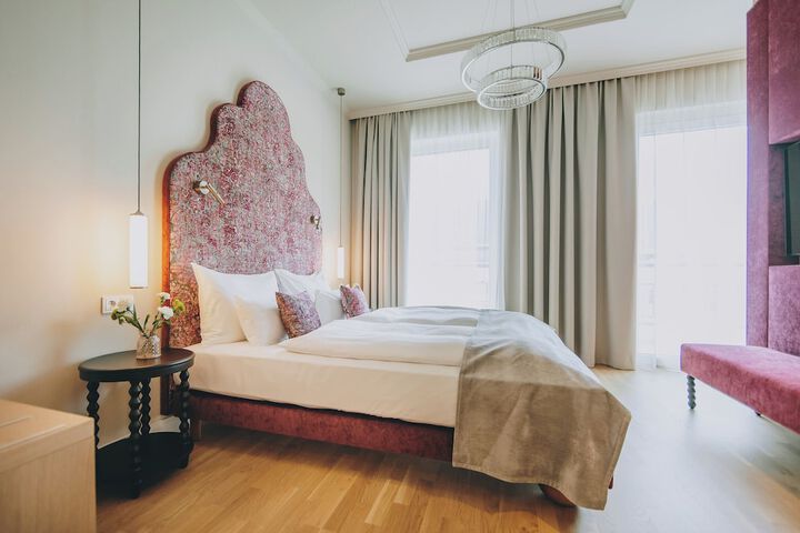 Room 26 of 81