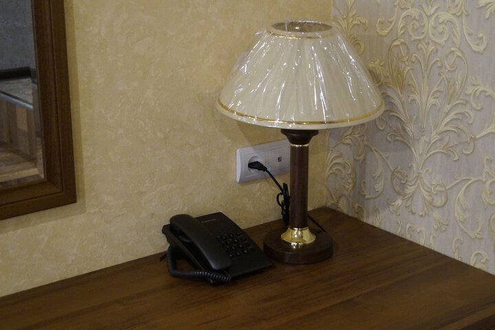 Room 8 of 48