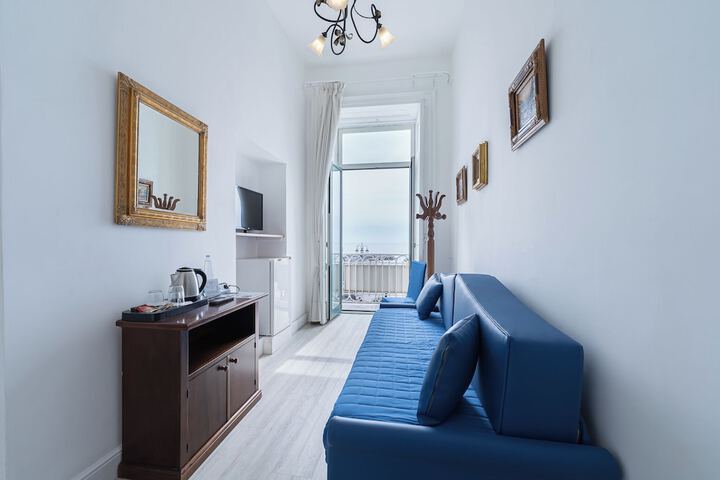 Room 51 of 84