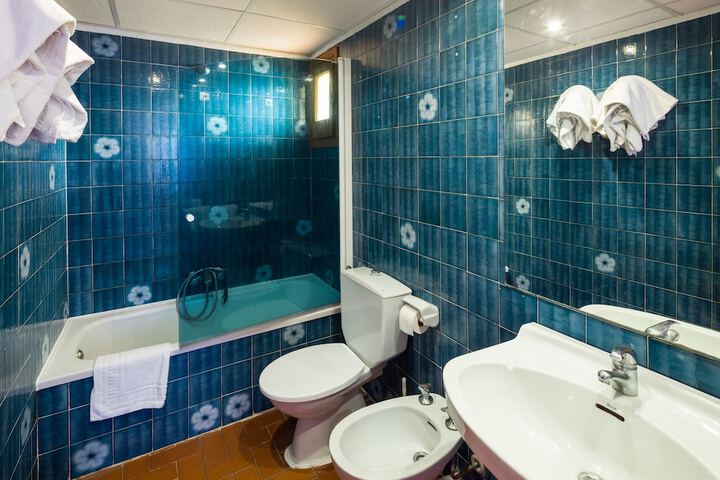 Clean Restrooms