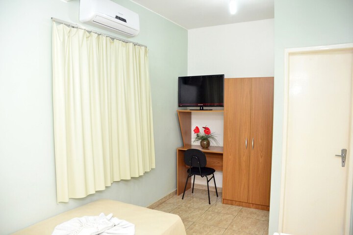 Room 6 of 41