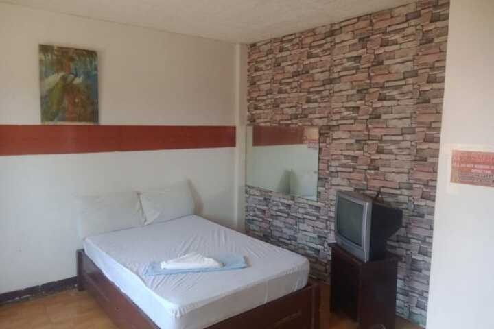 Room 14 of 24