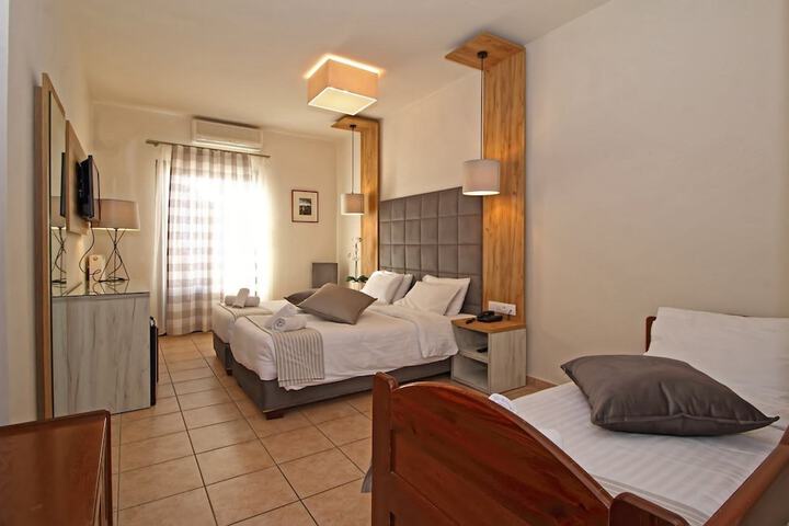 Room 16 of 31