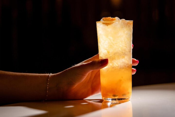 Lounge 120 of 138