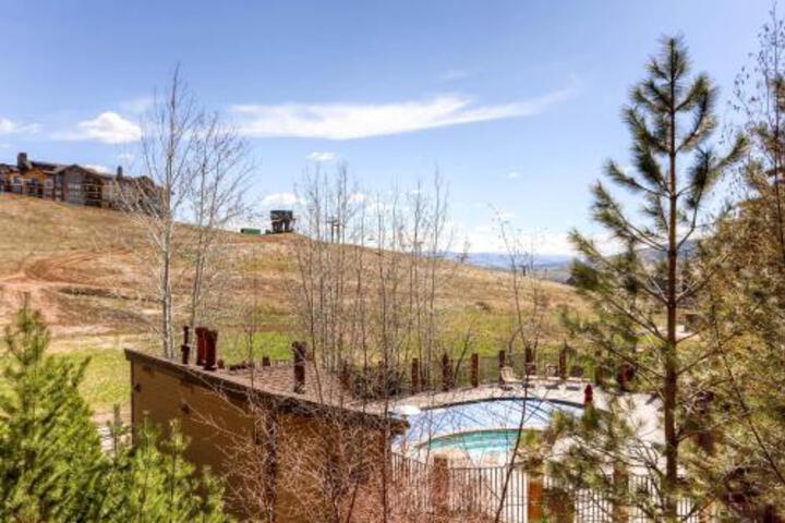 Christie Club 326 in Steamboat Springs, CO