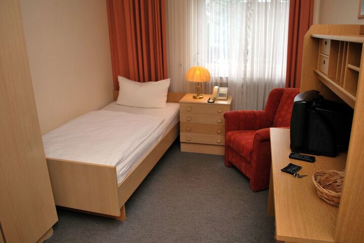 Photo 10