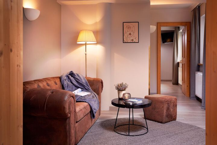 Room 42 of 127