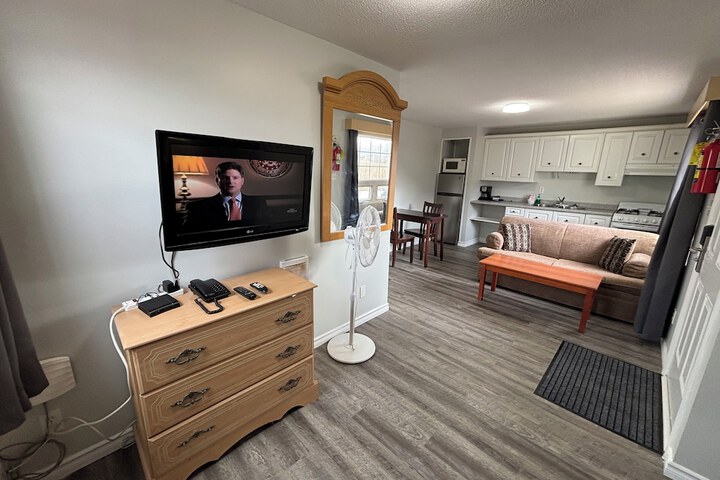 Room 53 of 118