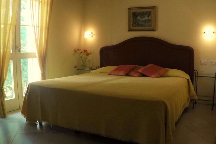 Room 13 of 47