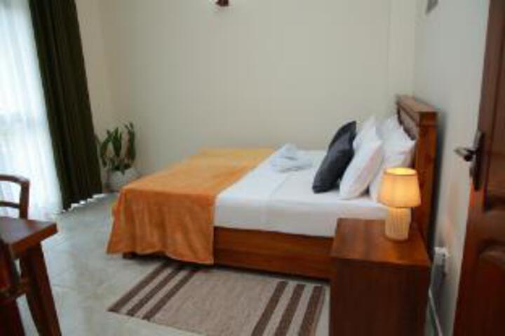 Room 16 of 23