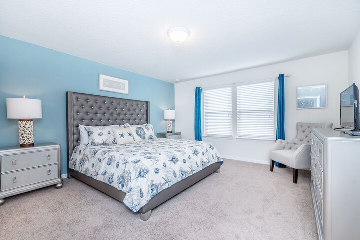 Room 2 of 52