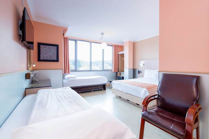 Room 7 of 41