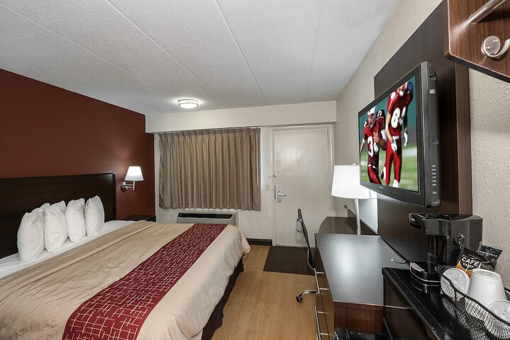 Superior King Bed (2 of 15)