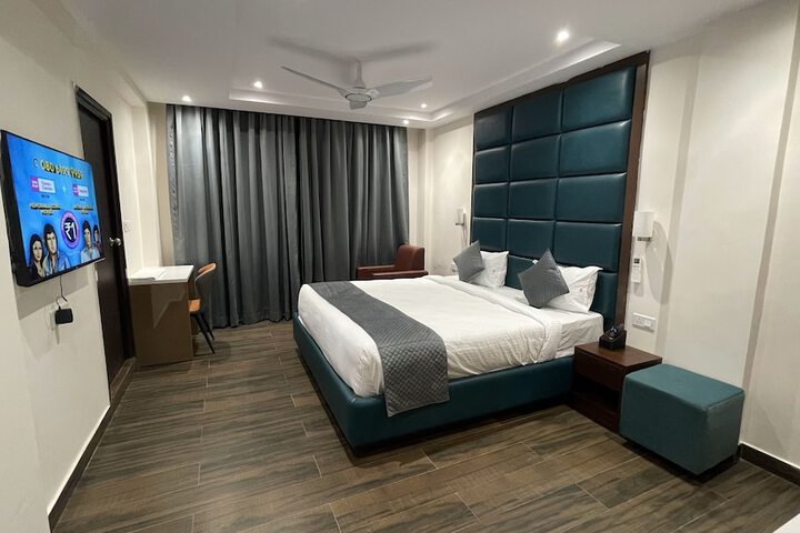 Room 31 of 67