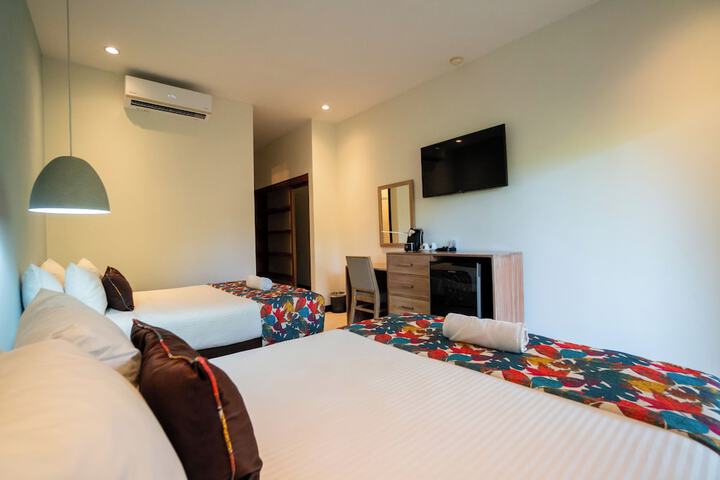 Room 12 of 105