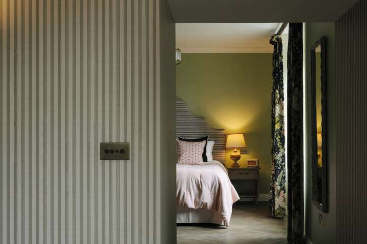 Room 36 of 82