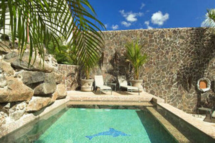 Pool 18 of 24
