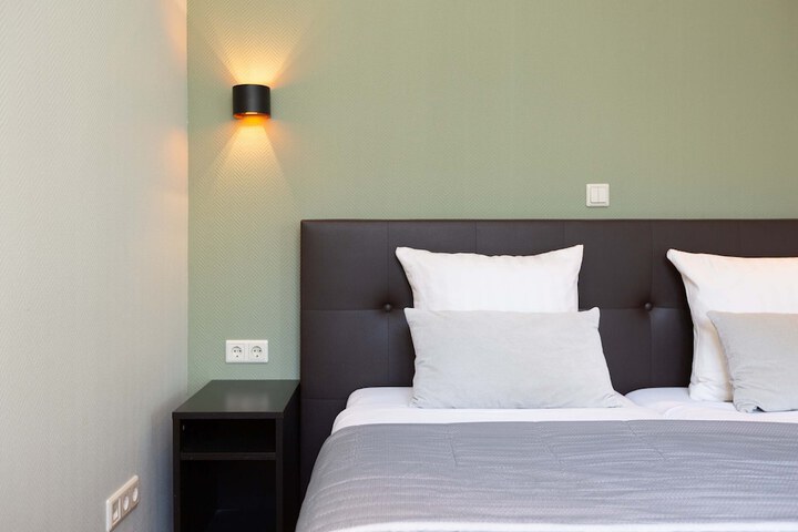 Room 21 of 50