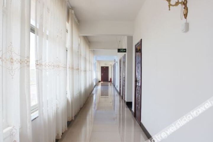 Hotel Interior 11 of 32
