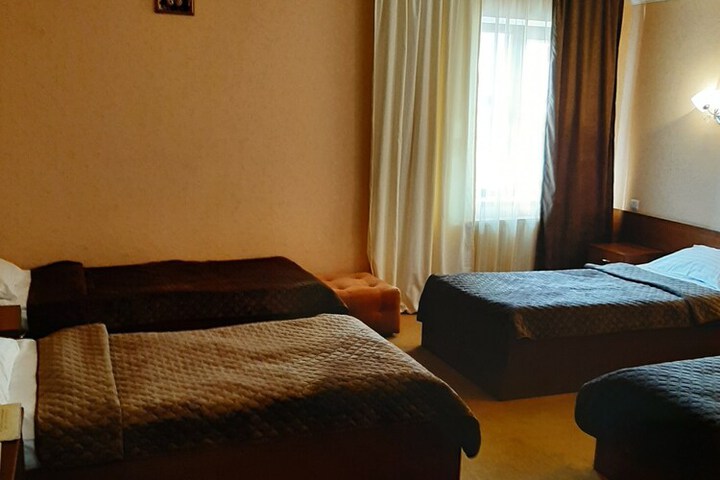 Room 35 of 91