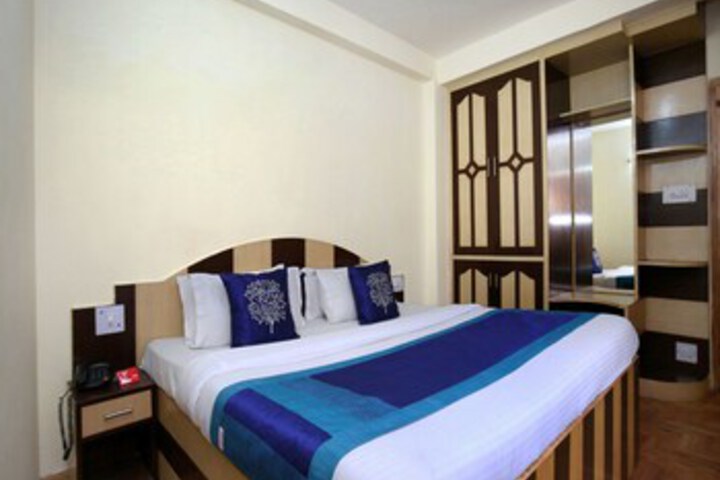 Room 16 of 24